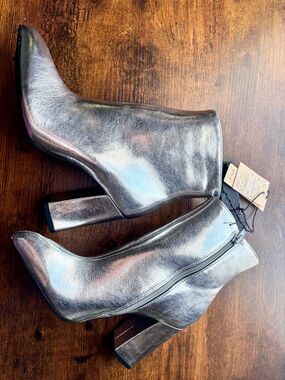 STEVE MADDEN NYC Metallic Zip Ankle Boots